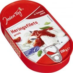 Jeden Tag Heringsfilet Geteilt In Tomaten-Sauce